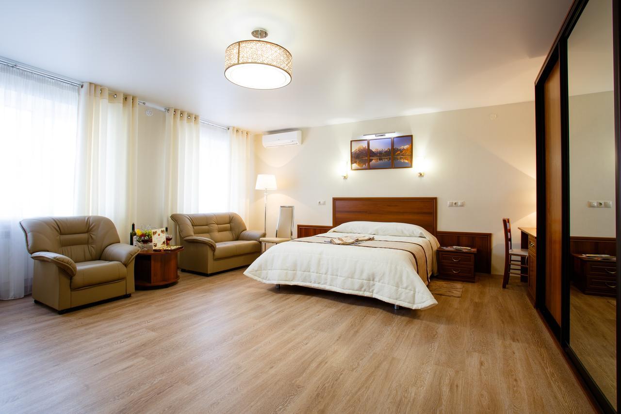 Apart-Hotel Vegus Uralsk Ngoại thất bức ảnh