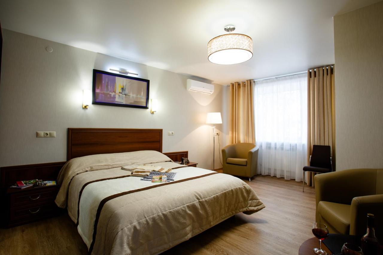 Apart-Hotel Vegus Uralsk Ngoại thất bức ảnh